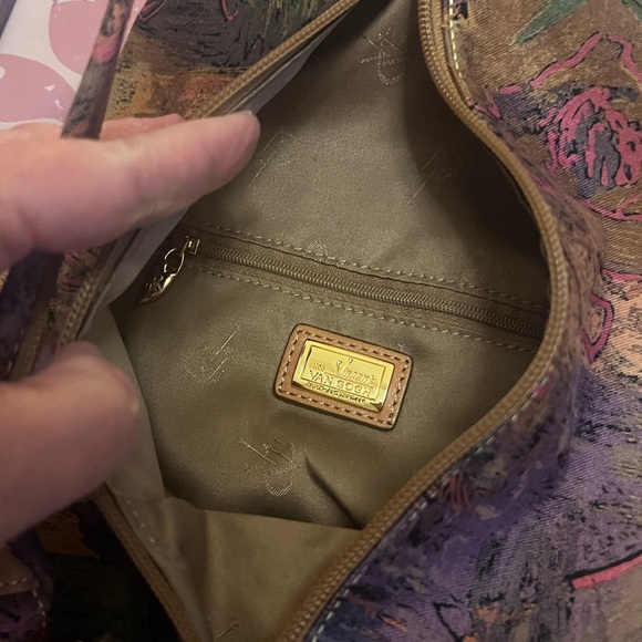 **Unique
Vincent van Gogh Inspired Backpack**🎒😍 - Picture 6 of 6